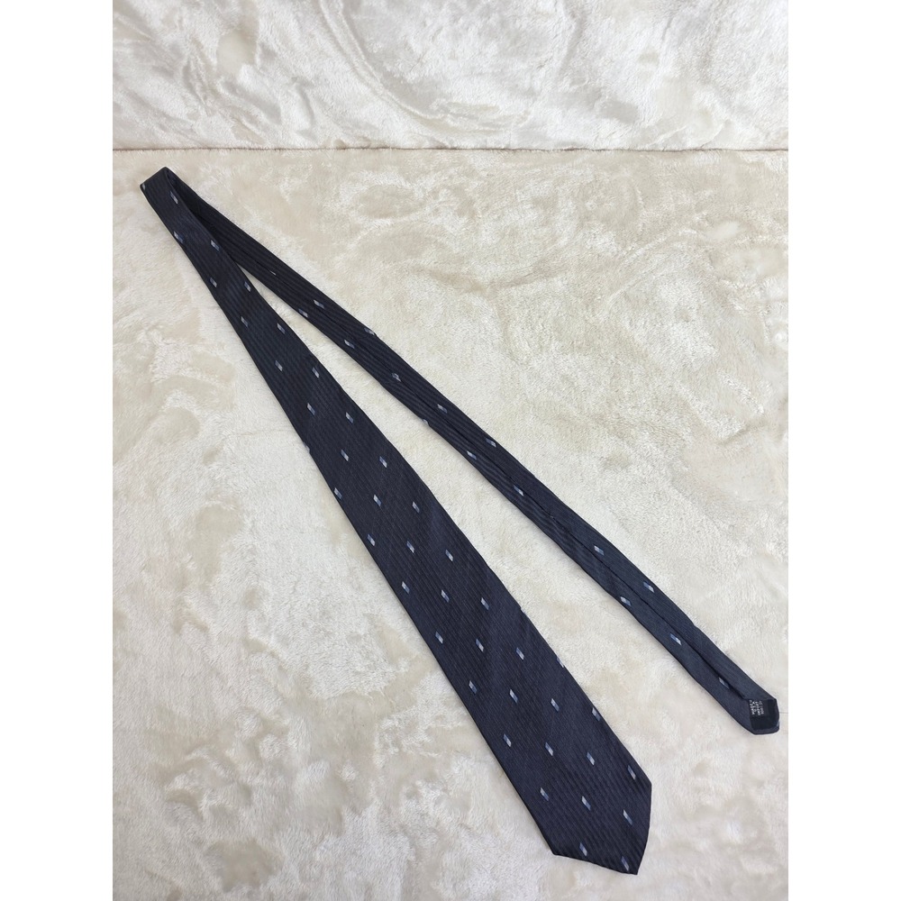Van Heusen Mens Navy Blue Herringbone Diamond Pattern 100% Silk Necktie USA Made